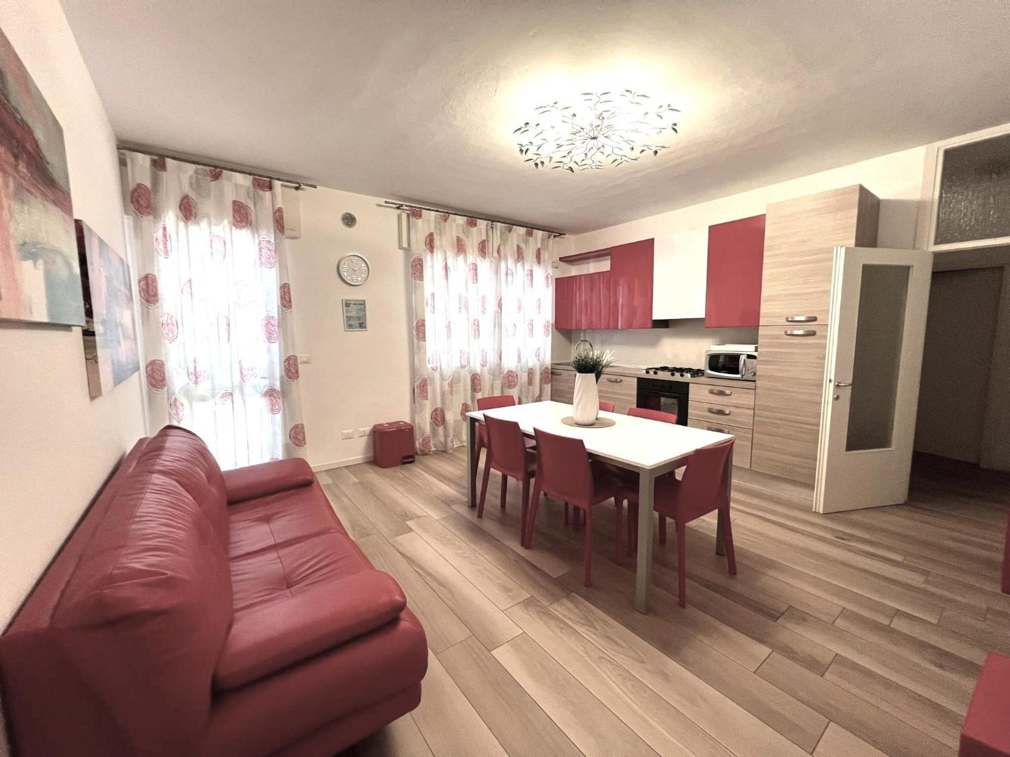 Apartment Adria Family Apartments: Beachside Comfort In *
