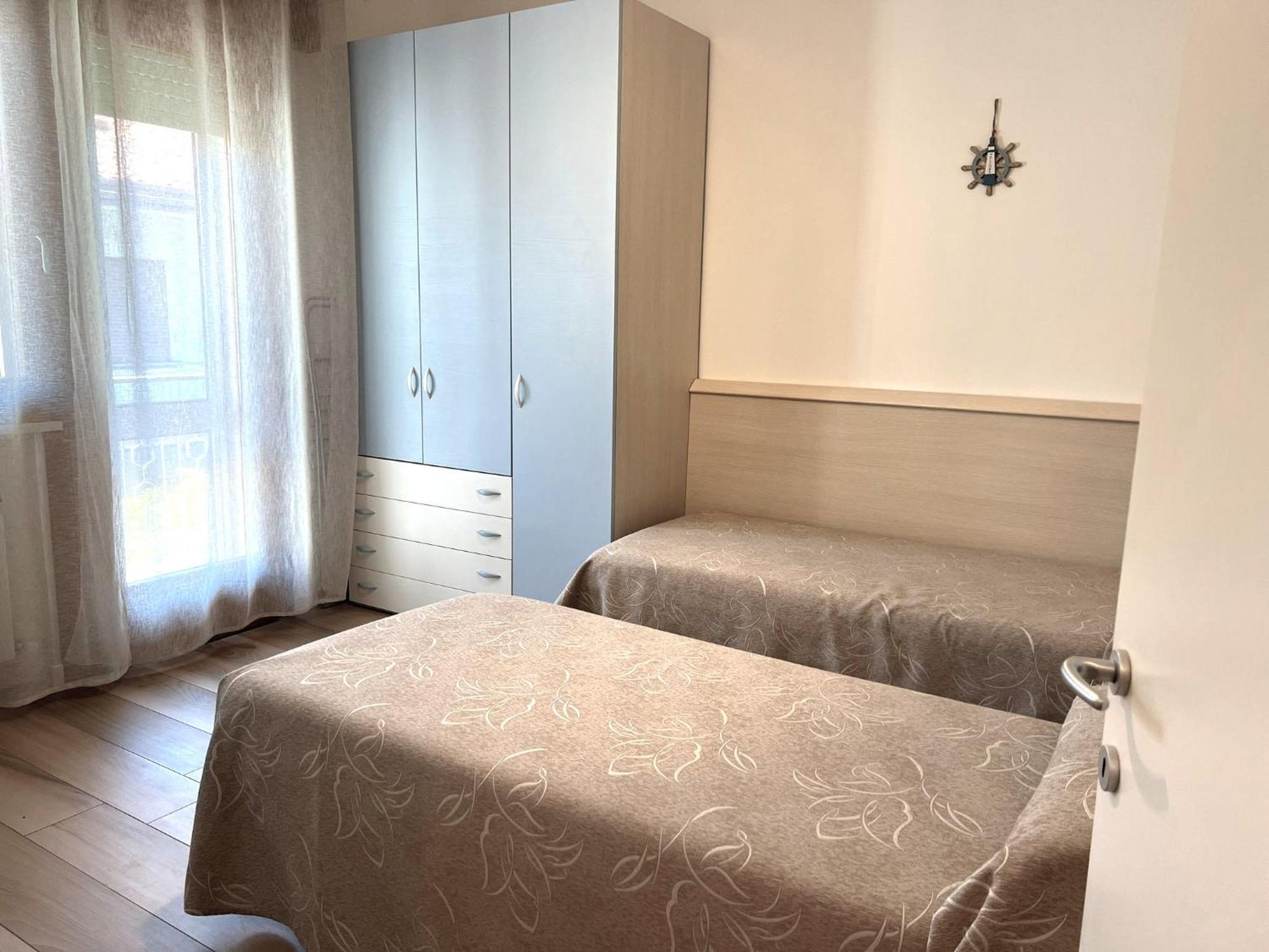 Apartment Adria Family Apartments: Beachside Comfort In