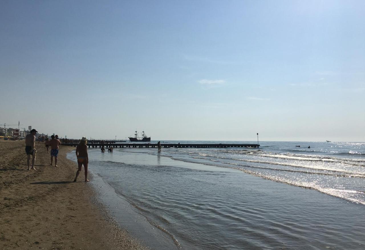 Adria Family Apartments: Beachside Comfort In